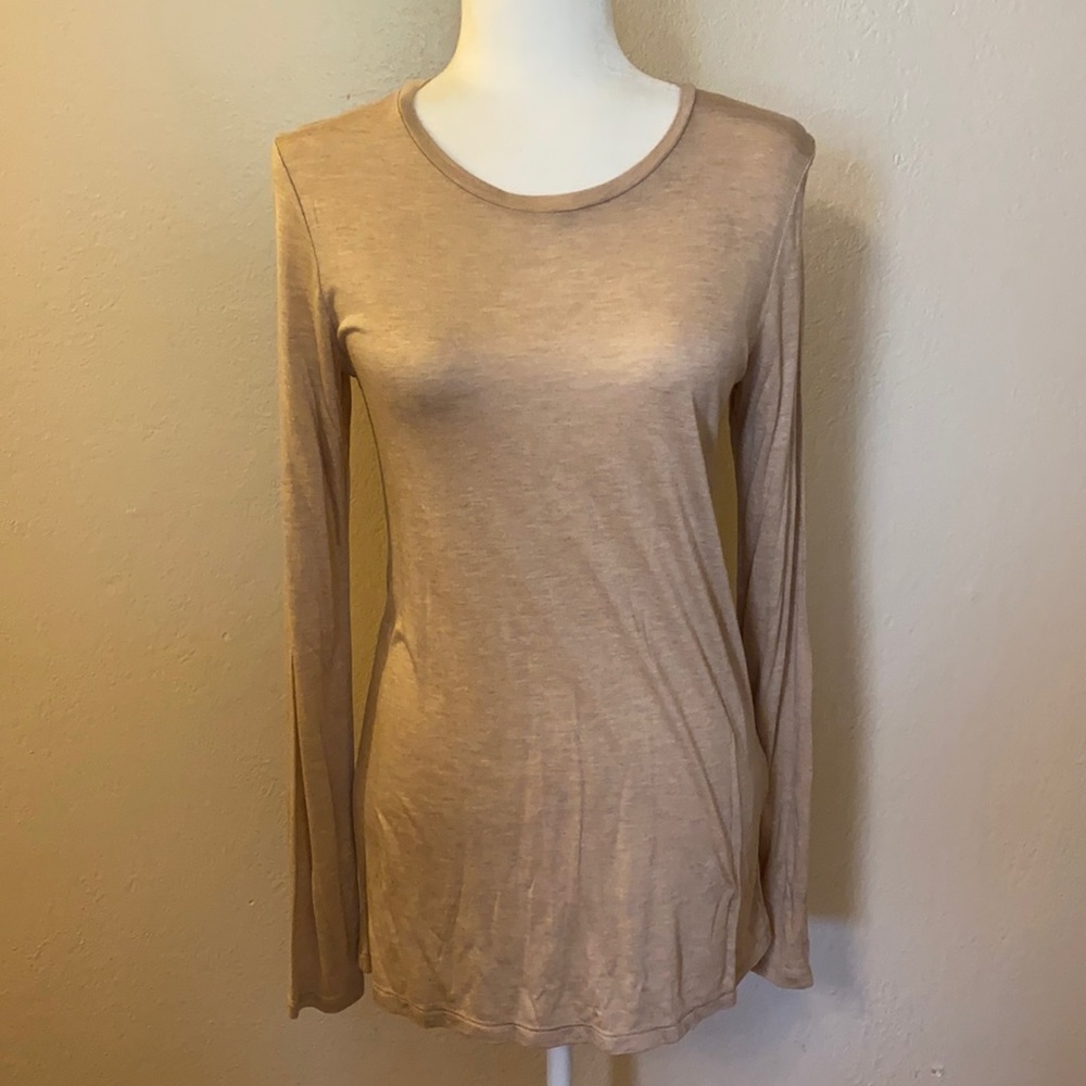 ❌SOLD❌  ✨NWT Banana Republic Tan Long Sleeve Tee